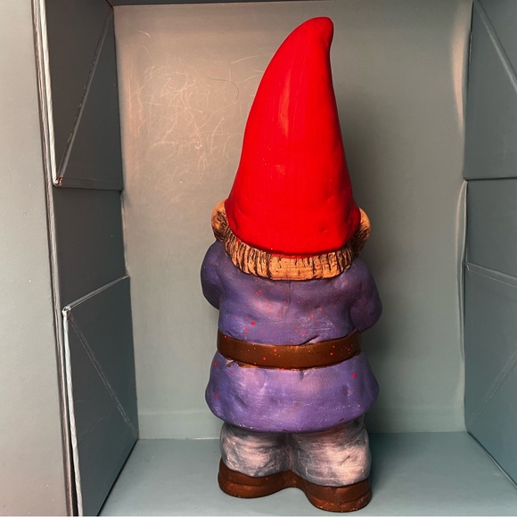 ThumbsUp! Zombie Garden Gnome - Picture 3 of 7